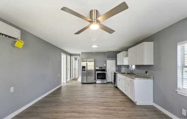 132  Renfro Dr, Devine, TX 78016 — photo 9