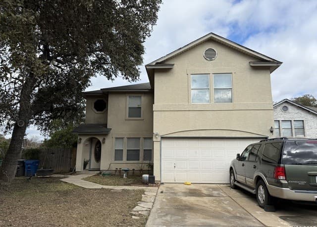 8815 Sebec Cir