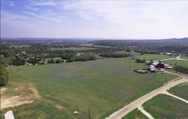 348  Lipan Apache, Blanco, TX 78606 — photo 5
