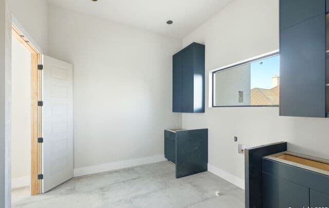 10130  Nina Rdg, San Antonio, TX 78255 — photo 21