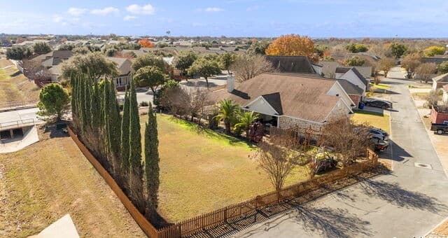 1659  Hanz Dr, New Braunfels, TX 78130 — photo 5