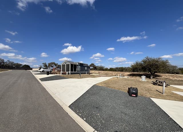 5386  Ranch Road 1376 #5, Fredericksburg, TX 78624 — photo 3