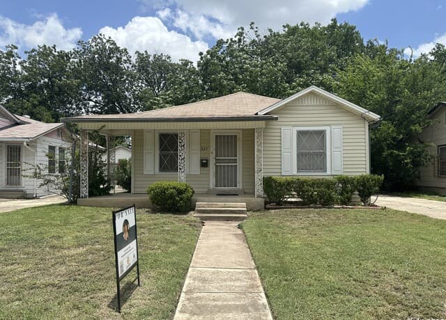 227 Cavalier Ave
