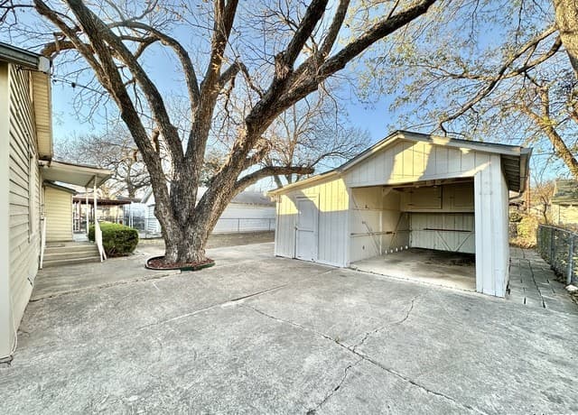 227  Cavalier Ave, San Antonio, TX 78225 — photo 14