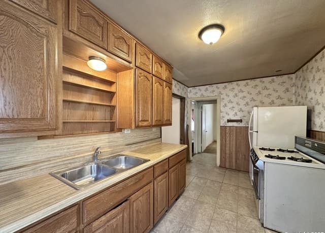 227  Cavalier Ave, San Antonio, TX 78225 — photo 6
