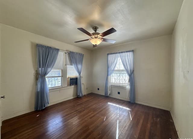 227  Cavalier Ave, San Antonio, TX 78225 — photo 9