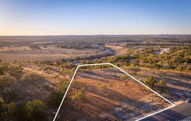 1845  Paradise Parkway, Canyon Lake, TX 78133