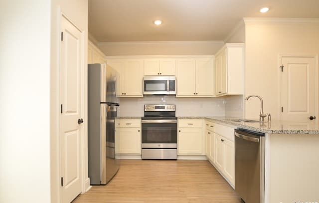 2314  Tulipwood Cove, San Antonio, TX 78245 — photo 3