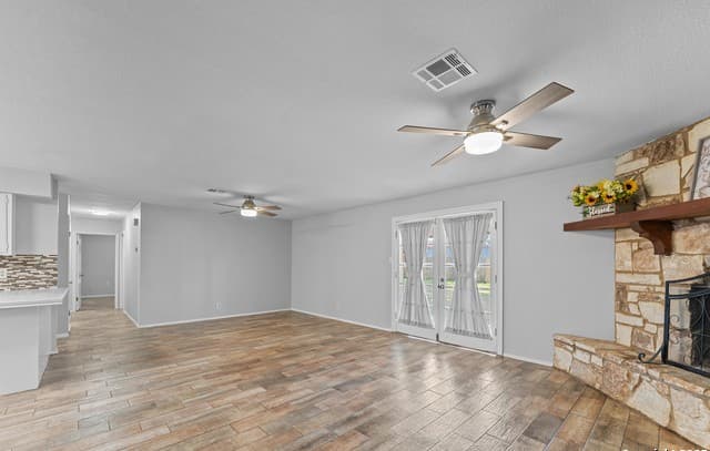 214  Indian Pink Dr, Floresville, TX 78114 — photo 10