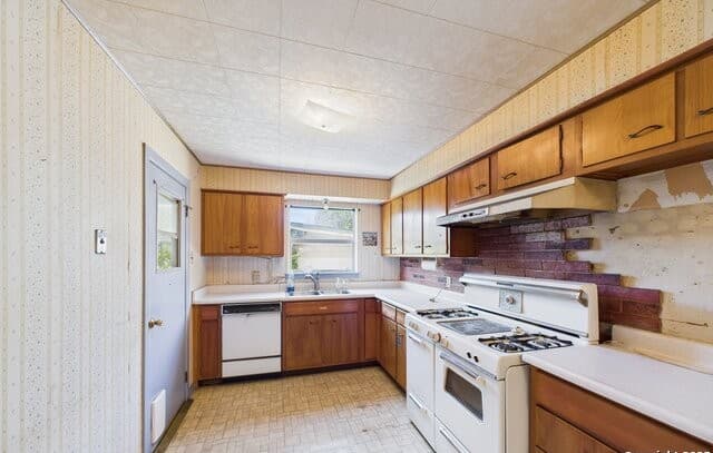 1806  Viewridge Dr, San Antonio, TX 78213 — photo 9