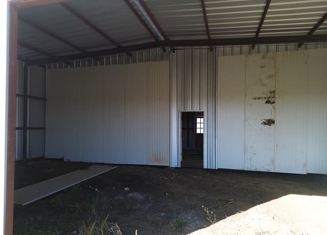 737  Joy Ln, Floresville, TX 78114 — photo 12