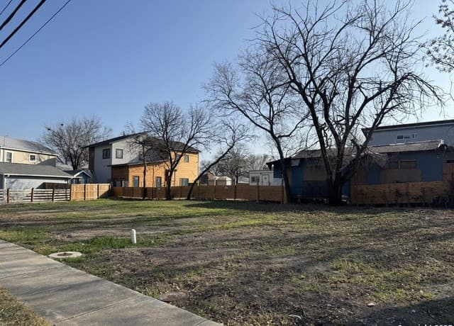 602  Labor St., San Antonio, TX 78210 — photo 2