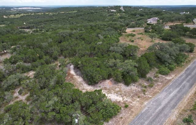 1124  County Road 273, Mico, TX 78056 — photo 3