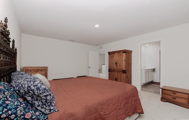 5922  Rolling Glen, San Antonio, TX 78218 — photo 13