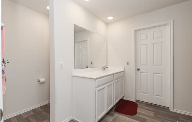5922  Rolling Glen, San Antonio, TX 78218 — photo 16