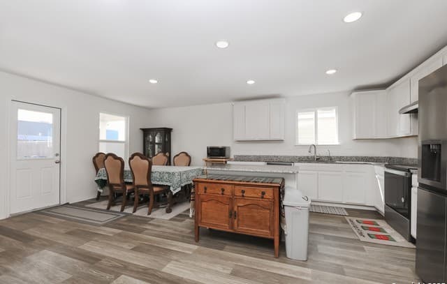 5922  Rolling Glen, San Antonio, TX 78218 — photo 3