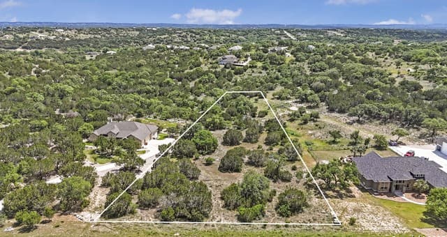 628  Indian Trail, Spring Branch, TX 78070 — photo 2
