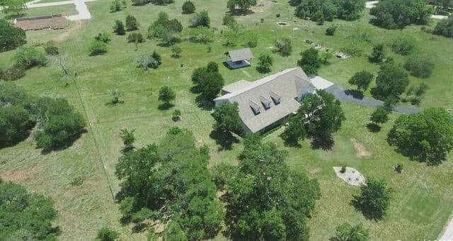 106 Abierto Cove Dr, Blanco, TX 78606 — photo 25