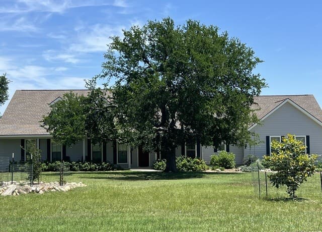 106 Abierto Cove Dr, Blanco, TX 78606 — photo 4