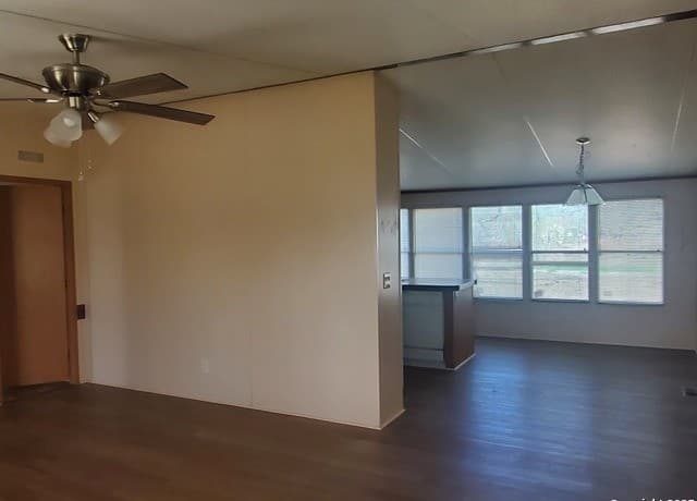 3135  E Fm 476, Poteet, TX 78065 — photo 12