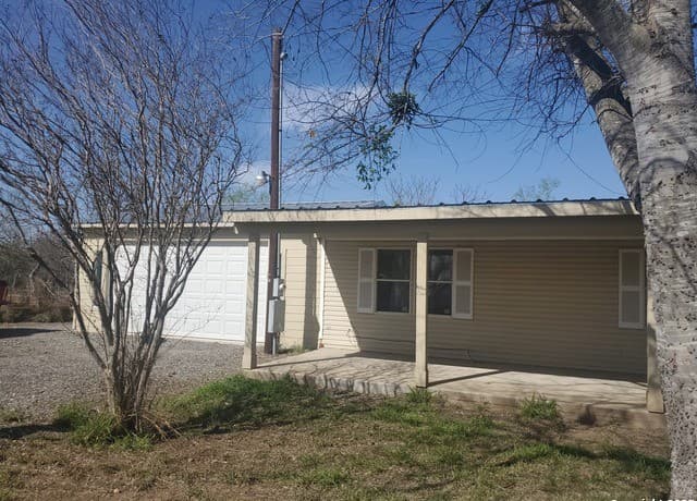 3135  E Fm 476, Poteet, TX 78065 — photo 2
