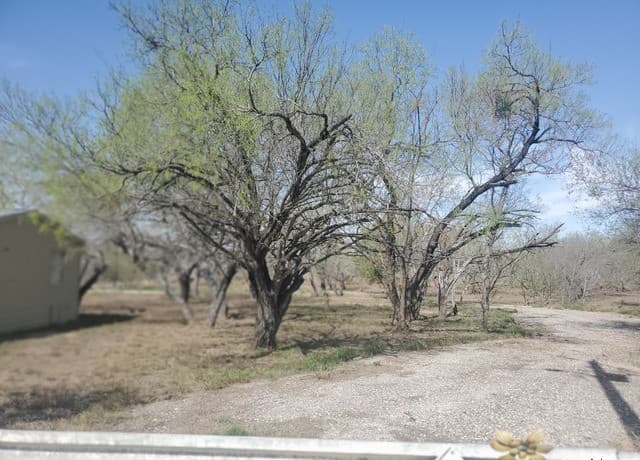 3135  E Fm 476, Poteet, TX 78065 — photo 6
