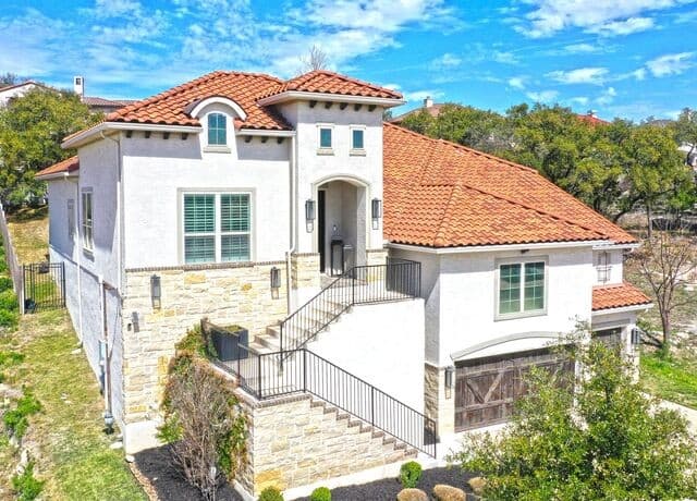 8439 Sierra Hermosa