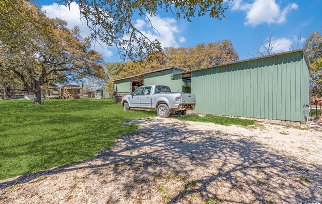 2682  Us-281, Blanco, TX 78606 — photo 17