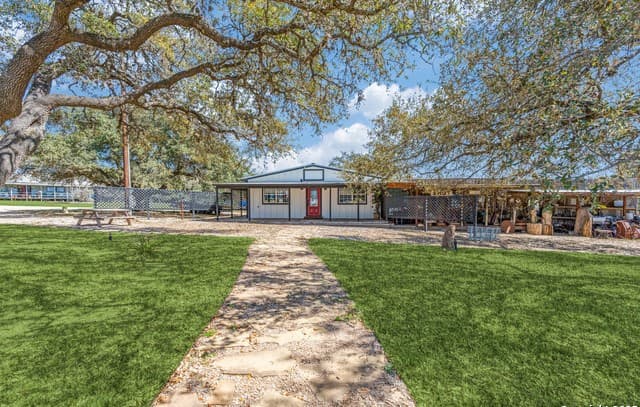 2682  Us-281, Blanco, TX 78606 — photo 24
