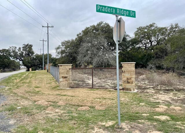 128  Pradera Ridge, Floresville, TX 78114 — photo 4