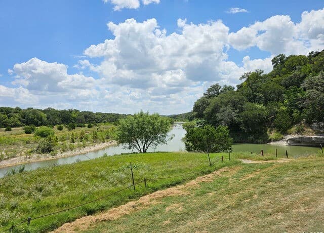 230  Broken Spur, Bandera, TX 78003 — photo 2