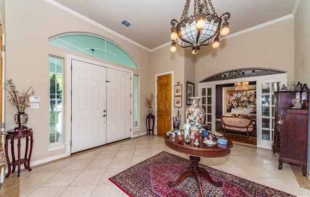 7226  N Vandiver Rd, San Antonio, TX 78209 — photo 10