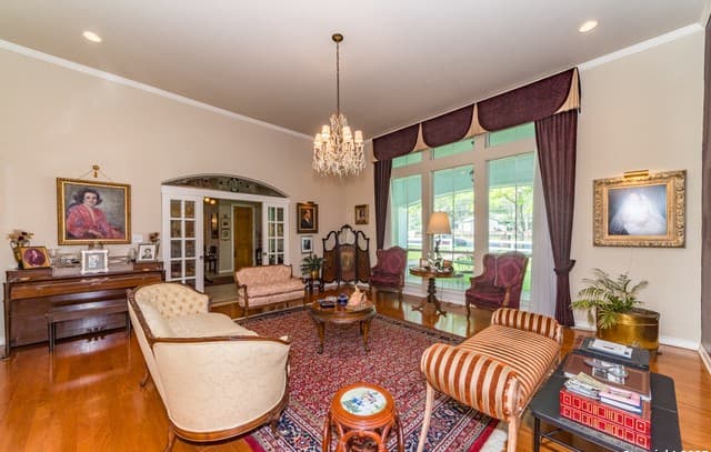 7226  N Vandiver Rd, San Antonio, TX 78209 — photo 14