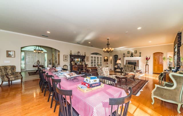 7226  N Vandiver Rd, San Antonio, TX 78209 — photo 21