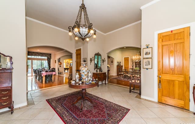 7226  N Vandiver Rd, San Antonio, TX 78209 — photo 8