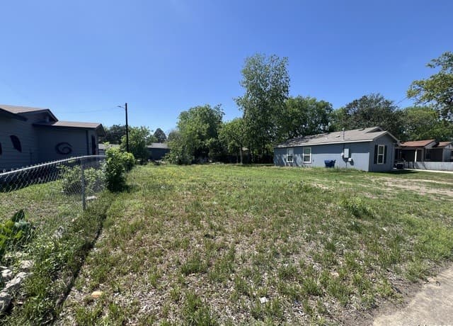 3338  Martin Luther King, San Antonio, TX 78220 — photo 5