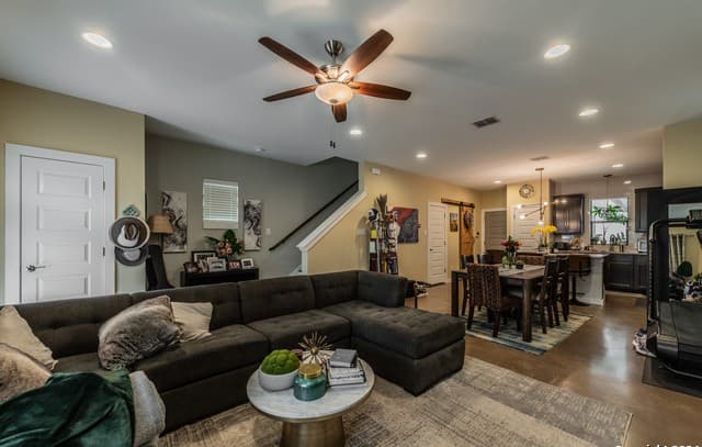 619  Burleson St, San Antonio, TX 78202 — photo 6