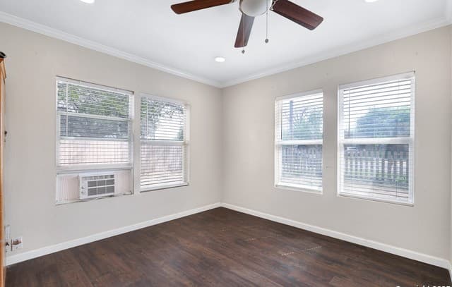 507  Hayden, Devine, TX 78016 — photo 15
