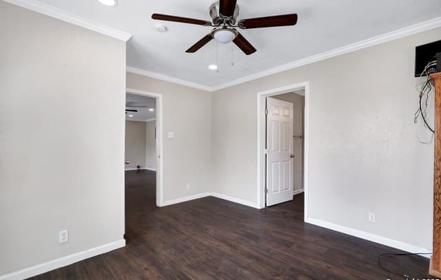 507  Hayden, Devine, TX 78016 — photo 16