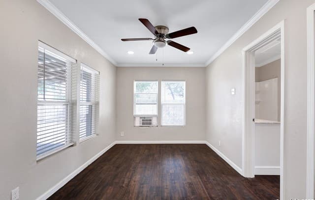 507  Hayden, Devine, TX 78016 — photo 18