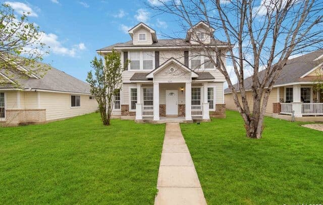 5659 Midcrown Drive