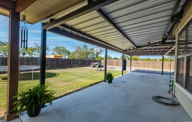 1038  Avenue H, Poteet, TX 78065 — photo 11