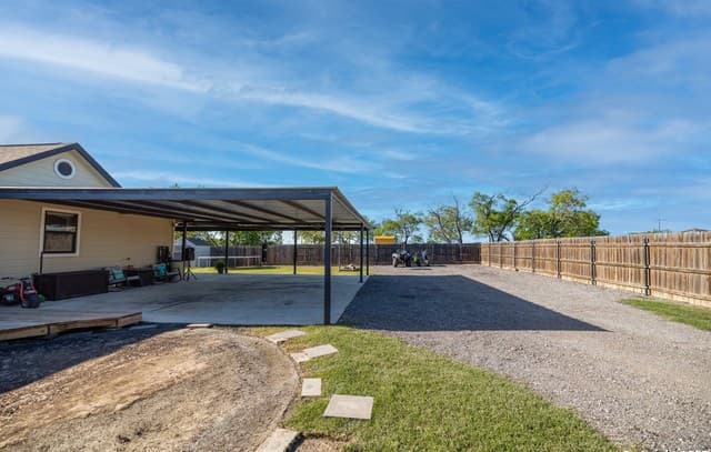 1038  Avenue H, Poteet, TX 78065 — photo 14