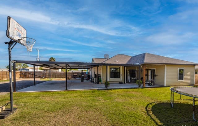1038  Avenue H, Poteet, TX 78065 — photo 16