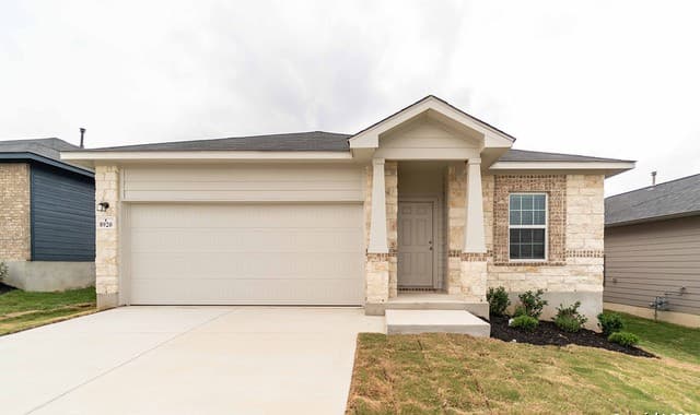 8920 Grey Elm