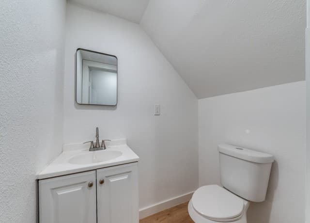 2207  Burnet, San Antonio, TX 78202 — photo 15