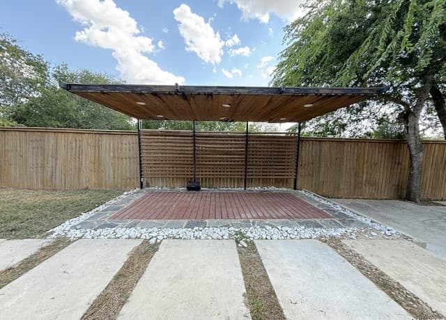 8138  Old Pearsall, San Antonio, TX 78252 — photo 9