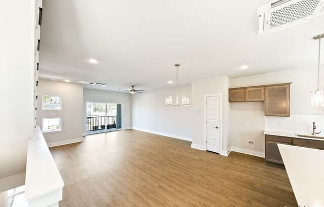 419  Ira #2101 Unit UNIT 2101, San Antonio, TX 78209 — photo 6