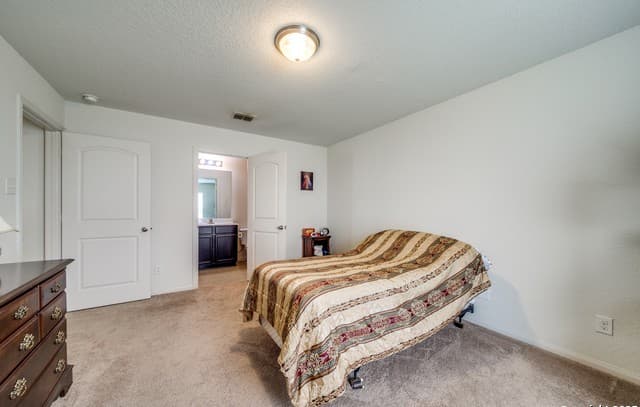 6126  Pleasant Lake, San Antonio, TX 78222 — photo 10