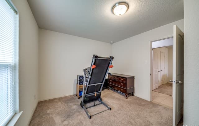 6126  Pleasant Lake, San Antonio, TX 78222 — photo 9